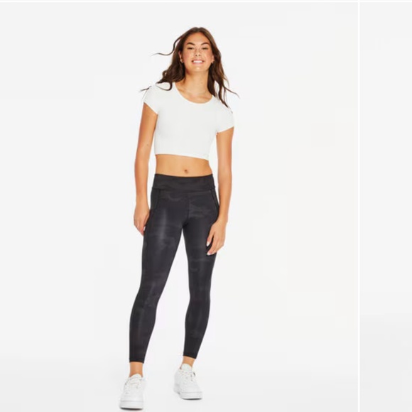 Aeropostale Pants - Aeropostale Black Flex High-Rise Pocket Ankle Leggings - NEW WITH TAGS